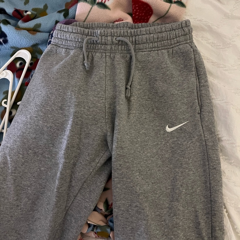 Grey Nike Sweatpants